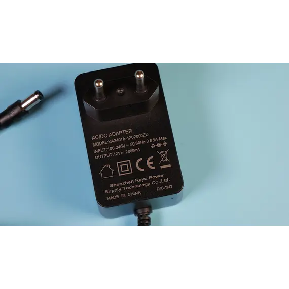 ОРИГИНАЛЕН АДАПТЕР 12V/2А DC 2.5X5.5 ММ ЗА ТВ БОКС BEELINK